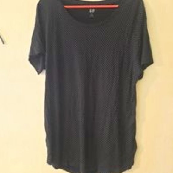 Gap Polka Dotted Tee  *BOGO* - Picture 1 of 6